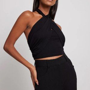 NA-KD Trend Crossover Halterneck Top